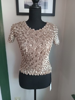 picture of short-sleeved taupe colored top